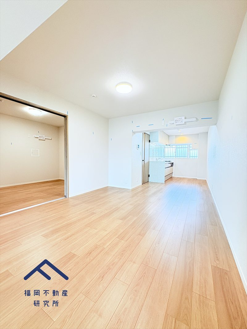 ローレルハイツ南福岡三号棟の居間・リビング