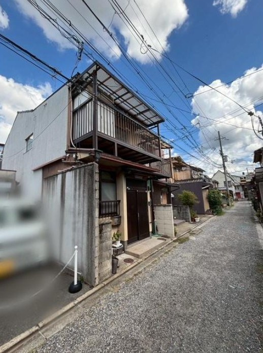 唐橋高田町の前面道路含む現地写真