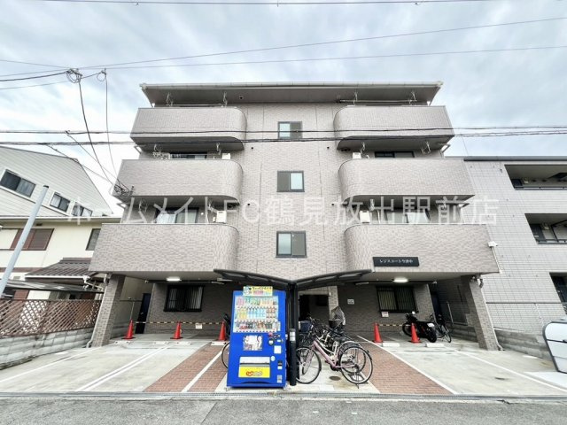 レジスコート今津中の外観