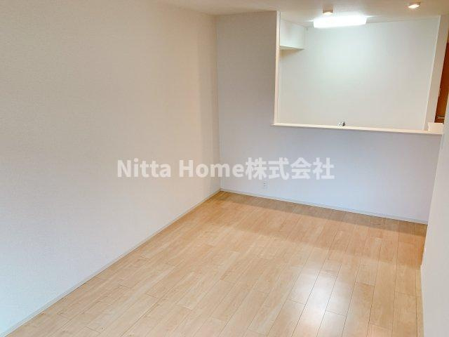 サングレイスの洋室|綺麗なフローリングに仕上がっています♪