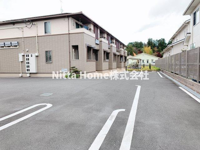 サングレイスの駐車場|敷地内に駐車場を完備◎