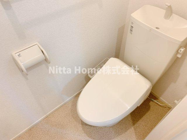 サングレイスのトイレ|ウォシュレット付きのトイレです＊