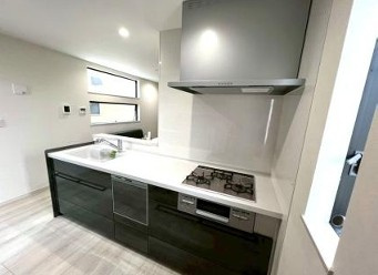 【キッチン】 | 小田原市扇町5丁目　中古戸建　車庫付き　「五百羅漢駅」徒歩4分