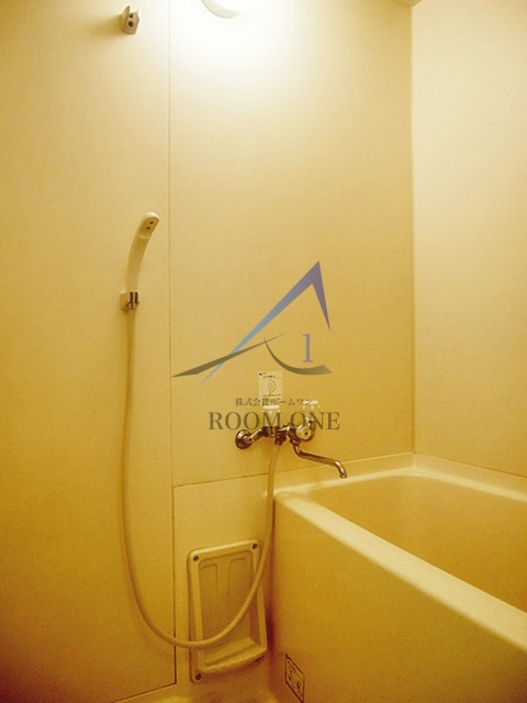 ルーブル駒沢大学の浴室|お風呂です。