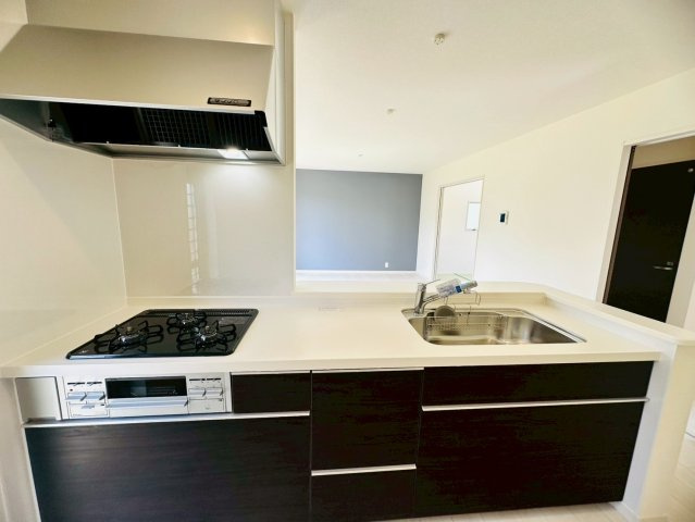 ■■豊見城市伊良波第２－2号棟（全４棟）のキッチン|※参考写真※