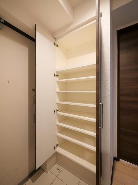 ジェノヴィア浅草Ⅲグリーンヴェールの収納