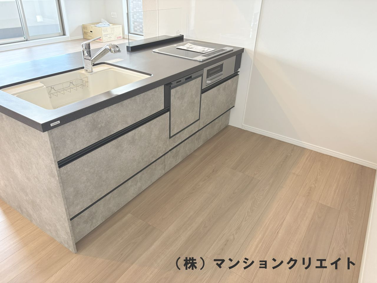 ビブレ高木（分譲ガレージ付き）のキッチン