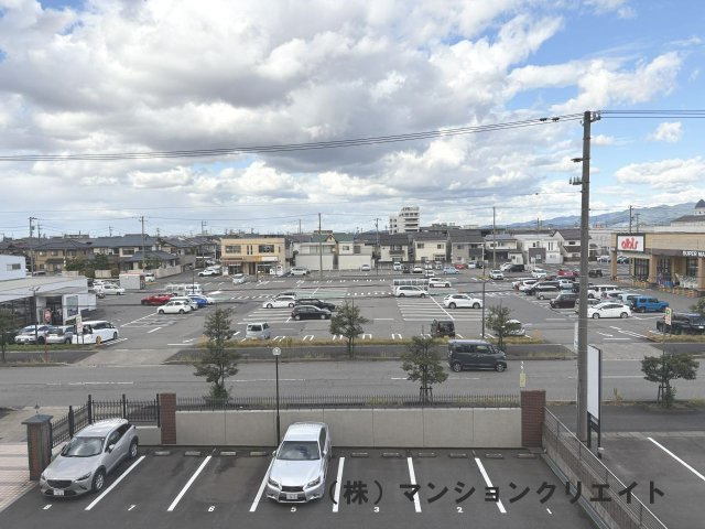 ビブレ高木（分譲ガレージ付き）の展望