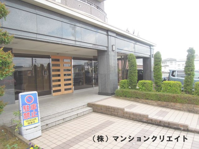 ビブレ高木（分譲ガレージ付き）