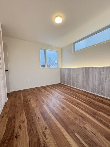 SEA & SUNLIGHT LIVING ― 本鵠沼リゾートハウス C棟 ―の洋室