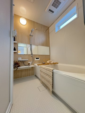 SEA & SUNLIGHT LIVING ― 本鵠沼リゾートハウス C棟 ―の浴室