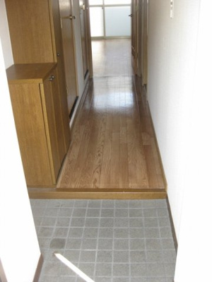 【玄関】 | Ｃｏｎｇｒａｔｕｌａｔｉｏｎ寿 | シンプルで使いやすい玄関です