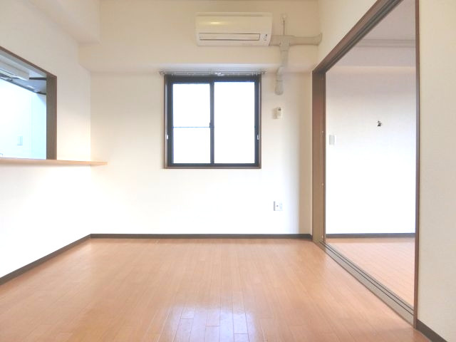 フィルハウス須賀の居間・リビング|同物件別部屋イメージ写真