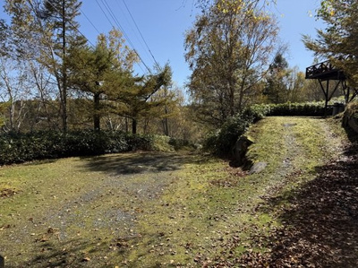 【駐車場】 | 富貴の平中古別荘