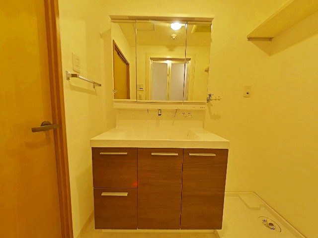 ラ・シャトーサンクの独立洗面台|独立洗面台で身支度をすべて済ませてしまいましょう