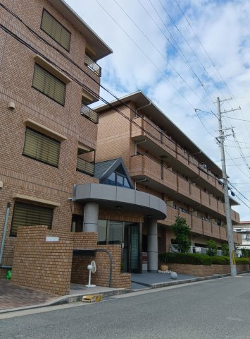 ラ・シャトーサンクの外観|建物外観を気になさる方へ、見た目の良い物件です