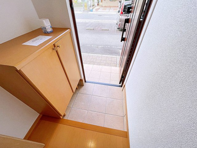 【玄関】 | Breeze YAMADA【名古屋市賃貸・メゾネット】