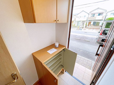 【玄関】 | Breeze YAMADA【名古屋市賃貸・メゾネット】