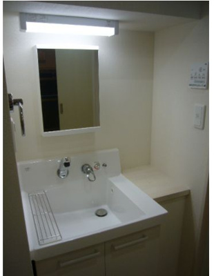 【独立洗面台】 | リーノ新宿若松町 | 独立洗面化粧台が付いています