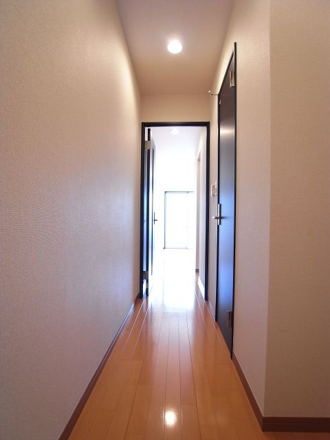 リブリ・パルクルールの玄関