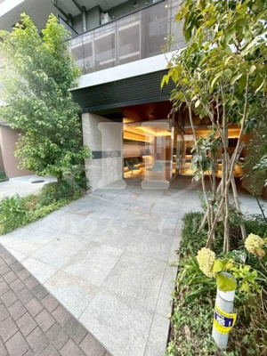 【エントランス】 | ルフォンリブレ赤羽 | エントランス