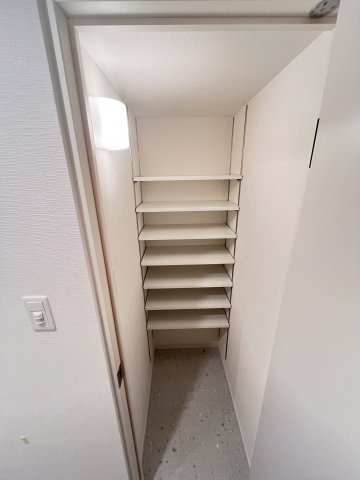 大阪市旭区千林１丁目の賃貸マンションの玄関