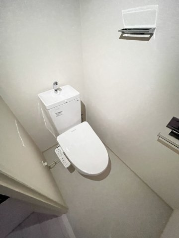 大阪市旭区千林１丁目の賃貸マンションのトイレ