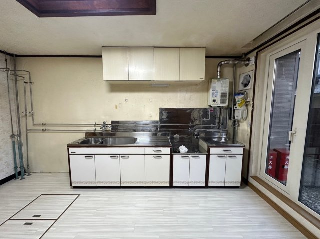釧路市北園１丁目のアパートのキッチン