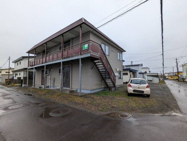 上野ハイツの外観