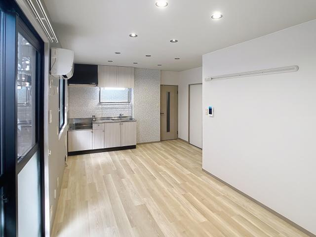 カトルフロースの居間・リビング