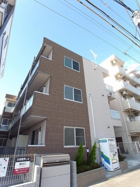 リブリ・アイリス・エンサータのエントランス