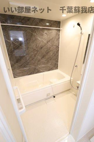 ヴィラ・オアシスの玄関|収納もある玄関です