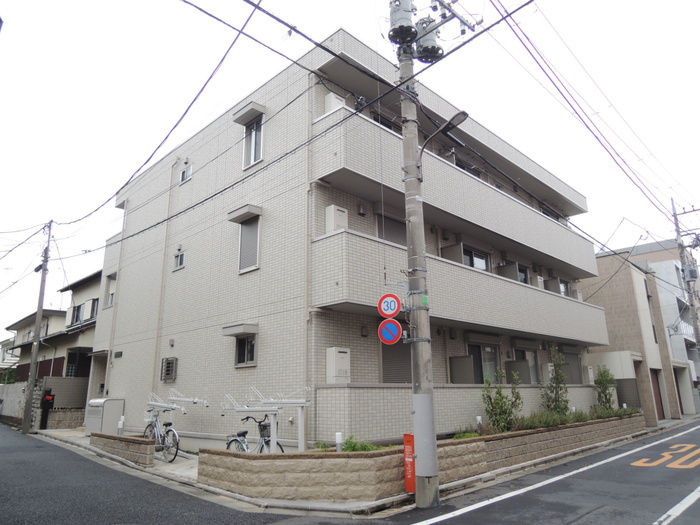 フォートエムズ