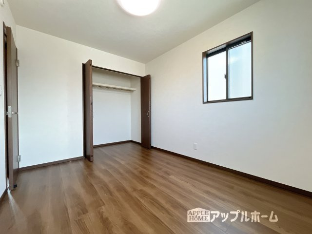 深谷市原郷 新築一戸建て 第5期 全11棟の洋室|２階居室は全室収納あり！たっぷりある収納活用でお部屋もキレイを保てます♪