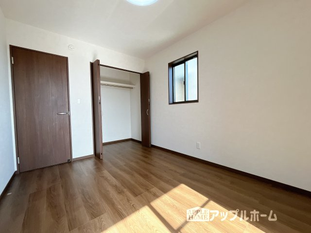 深谷市原郷 新築一戸建て 第5期 全11棟の洋室|２階居室は全室収納あり！たっぷりある収納活用でお部屋もキレイを保てます♪