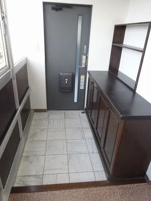 アーバンスペースの玄関