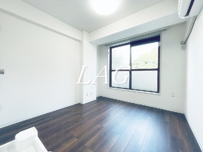 【居間・リビング】 | ディアプラザ根津 | 洋室のお部屋です。