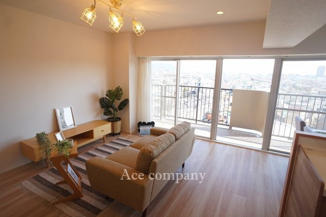 【居間・リビング】の画像