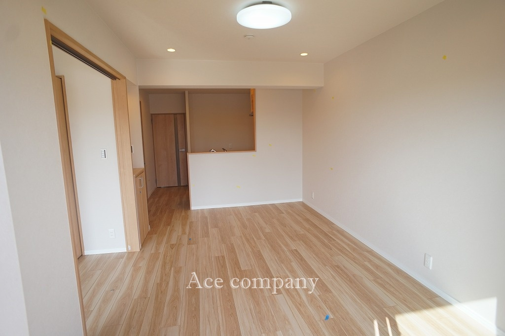 【居間・リビング】の画像