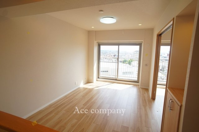 【居間・リビング】の画像