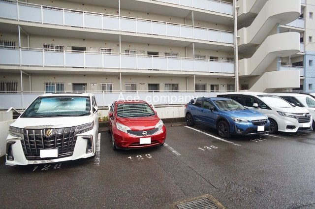 【駐車場】 | ファミールハイツ城東A棟