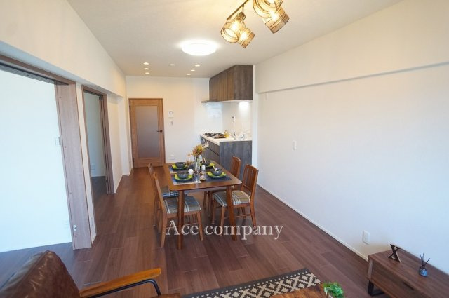 【居間・リビング】 | ファミールハイツ城東A棟 | 【LDK：12.4帖】