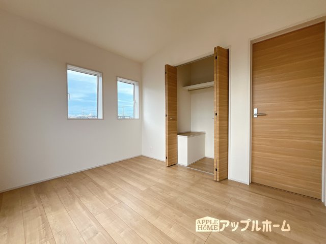 【新築戸建】深谷市上野台 全1棟の洋室|２階居室は全室収納あり！たっぷりある収納活用でお部屋もキレイを保てます♪