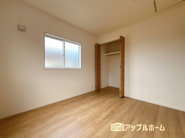 【新築戸建】深谷市上野台 全1棟の洋室|２階居室は全室収納あり！たっぷりある収納活用でお部屋もキレイを保てます♪