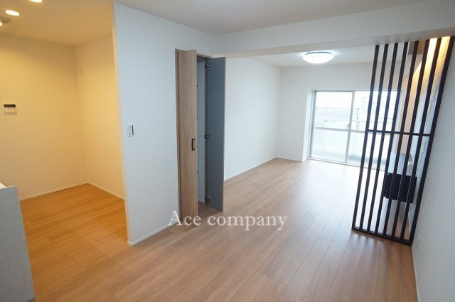 【居間・リビング】の画像