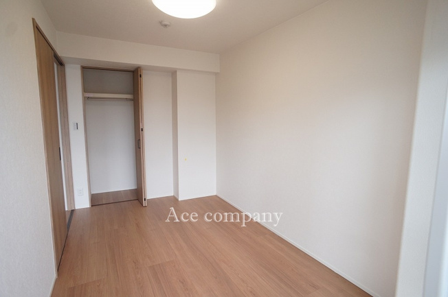 【子供部屋】 | 天王寺スカイハイツ | 【洋室5.2帖】クローゼット完備です♪