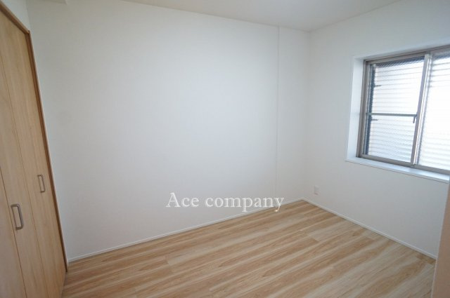 【子供部屋】 | ライオンズマンション鴻池新田 | 【洋室5.1帖】