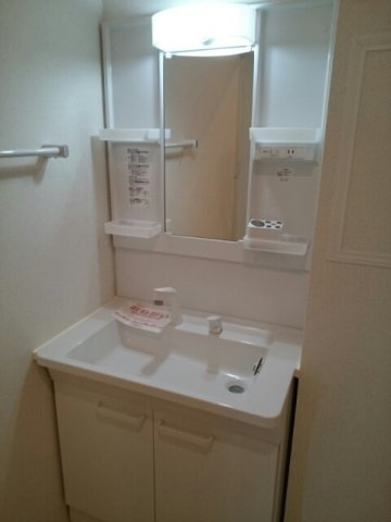 レザンド・フレーズⅡの洗面所|広い洗面スペースです★