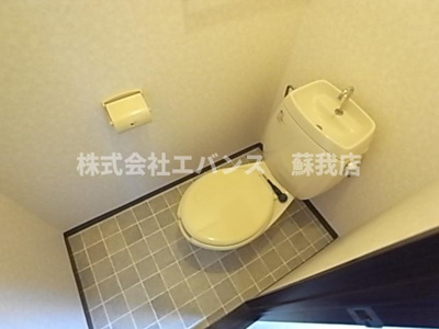 【トイレ】 | フレグランス・ツエム | ゆったりとした空間のトイレです