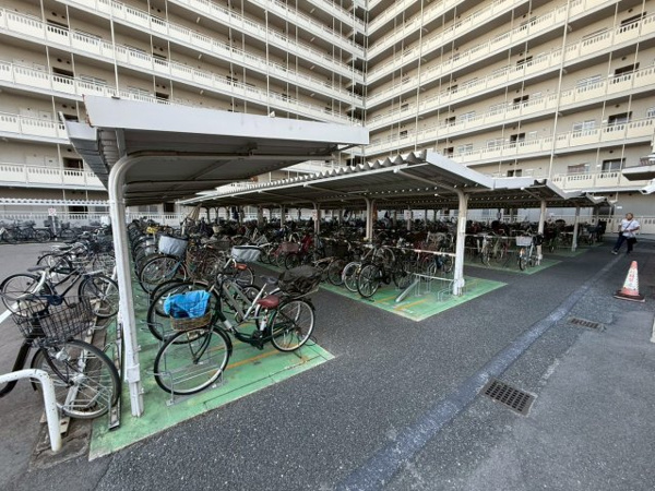 【駐輪場】 | 駐輪場です♪他にバイク置き場もございます♪